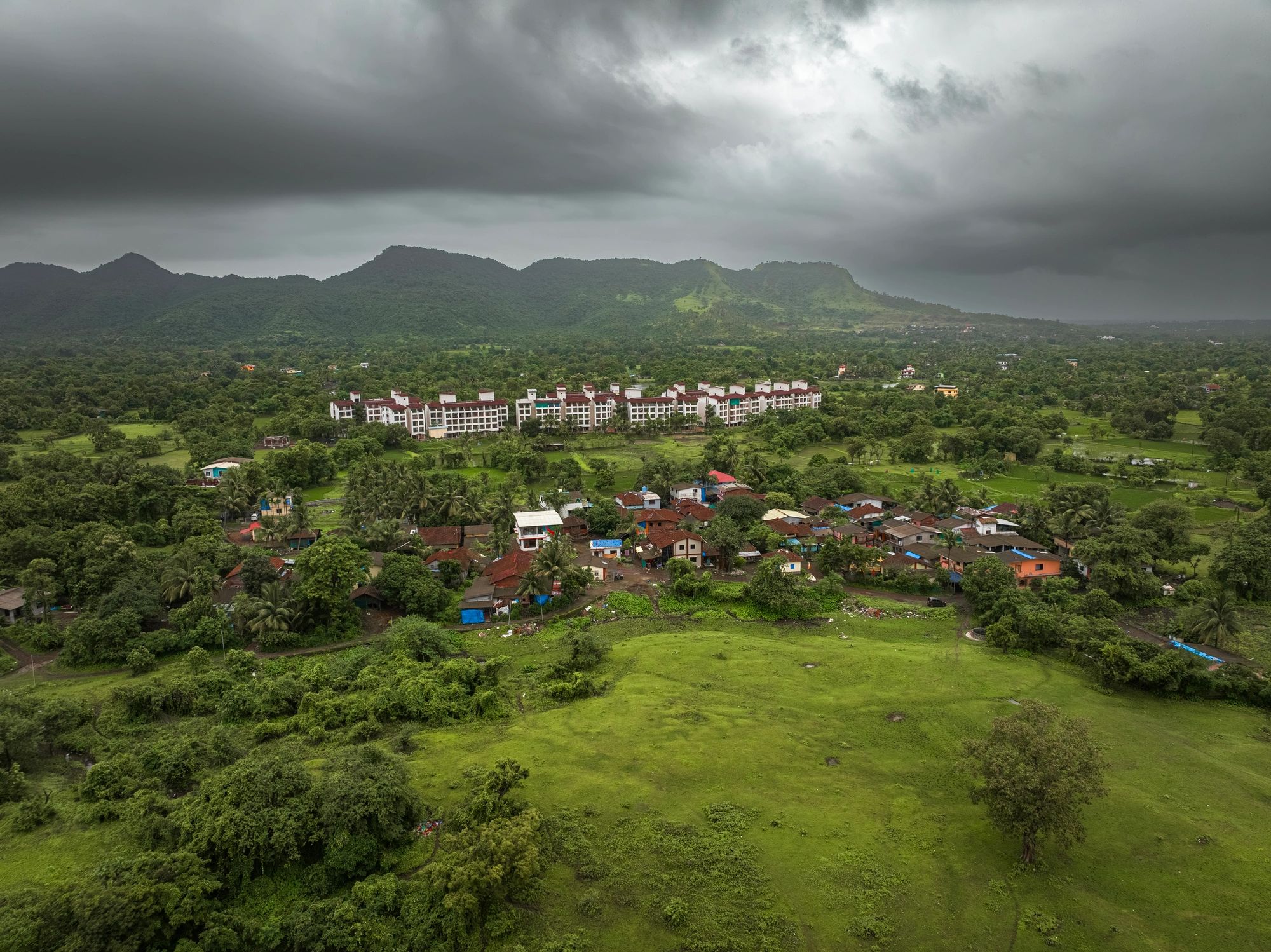 Scenic Maharashtra landscape for a peaceful retreat